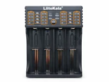 Універсальний зарядний пристрій LiitoKala Lii-402 для акумуляторів 18650, Li-ion, LiFePO4, AA та AAA.